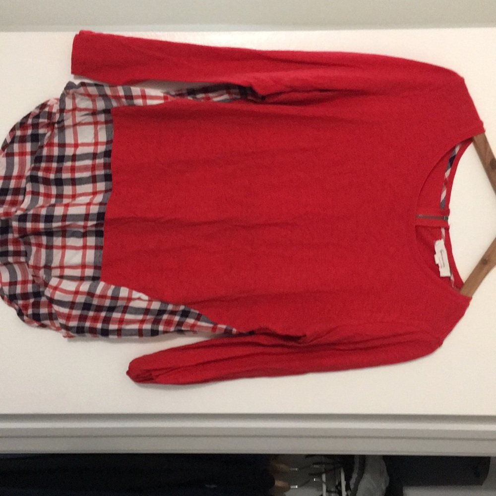 Two by Vince Camuto Red and Flannel shirt